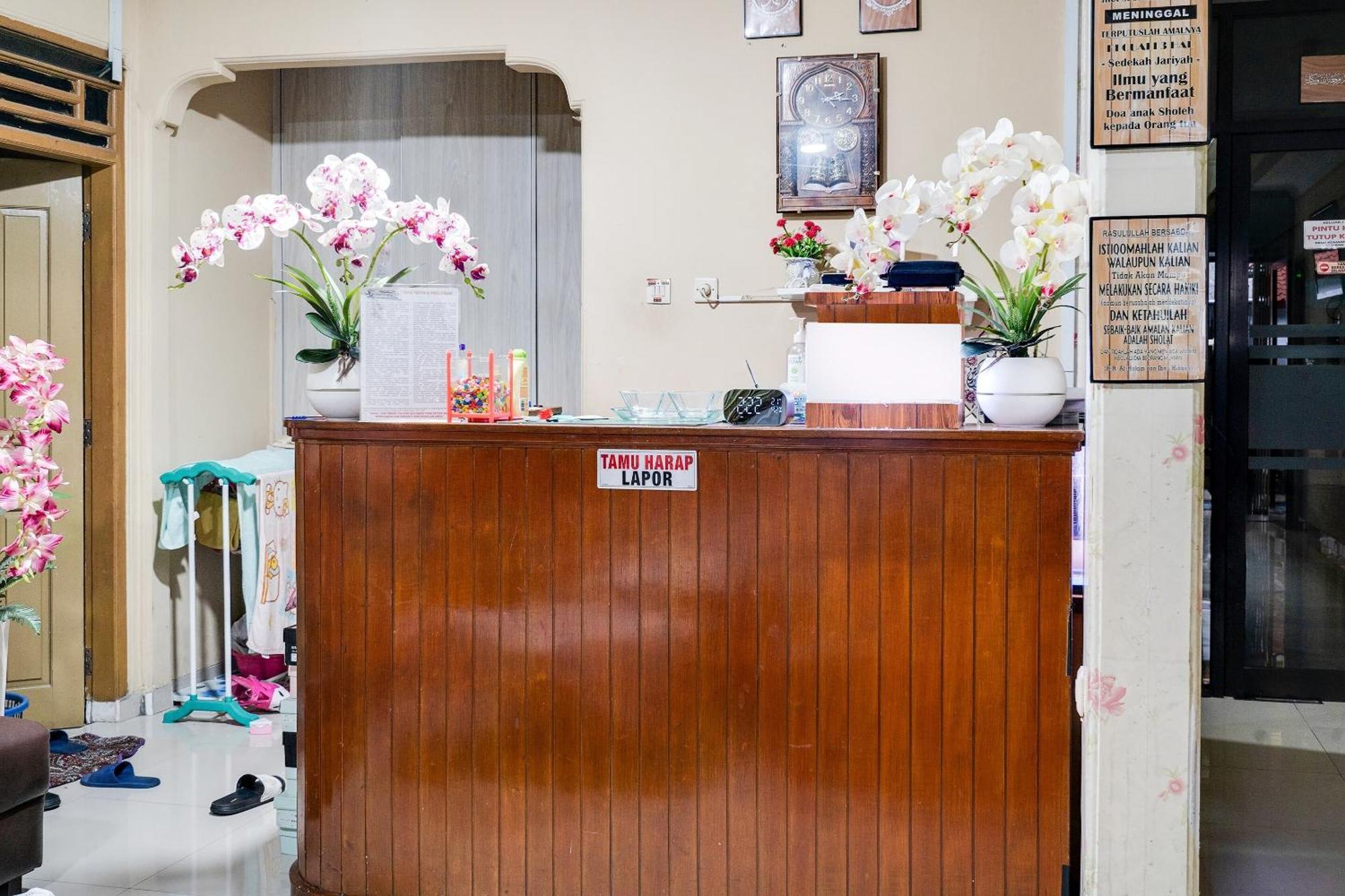 Oyo Life 91994 Sawerigading Jatinangor Syariah Sayang Exterior foto